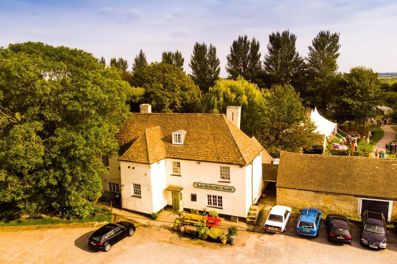 The Holford Arms Chalets And Glamping Hotel Didmarton Buitenkant foto